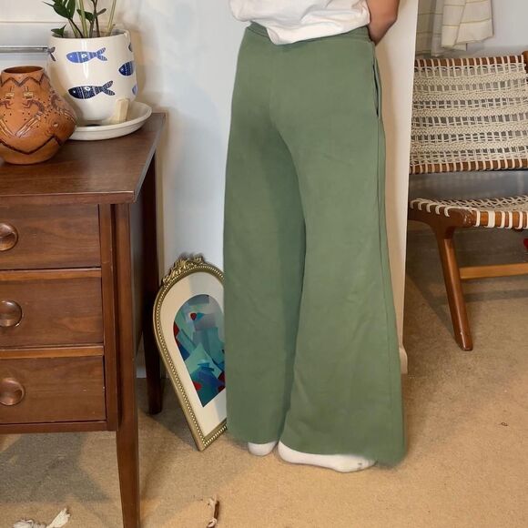 H&M Women's Green and Khaki Joggers-tracksuits - Picture 1 of 6